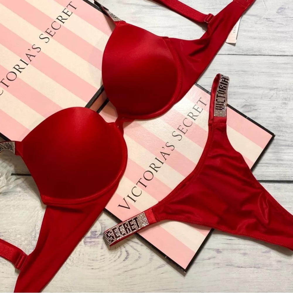 🎁Victoria’s Secret Sexy  Shine Strap Push Up Bra Thong Set Smooth Red💥